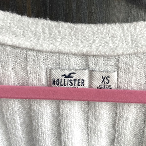 Hollister XS - Picture 2 of 3